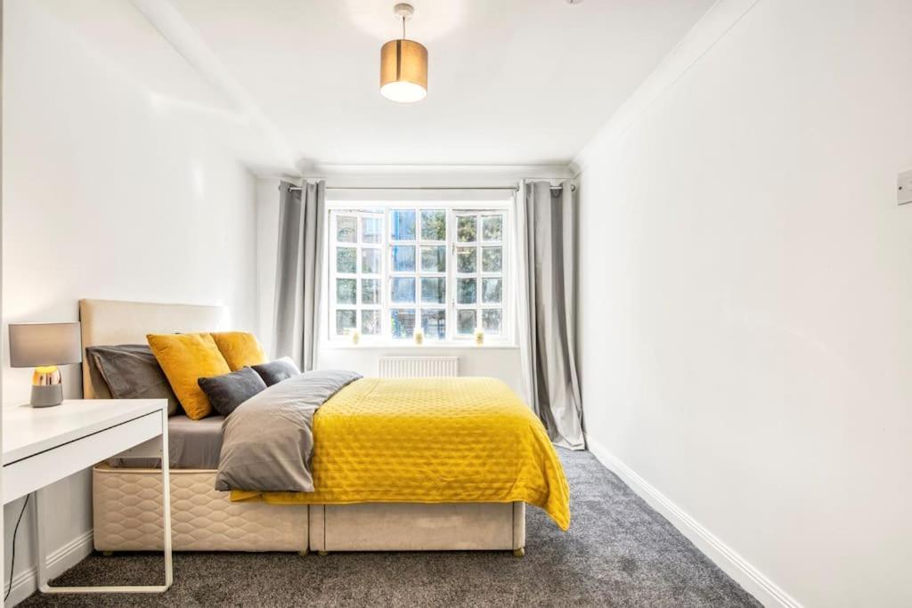 Very Tower Bridge - 2 Bdr - 2 Bath Apartament Londra