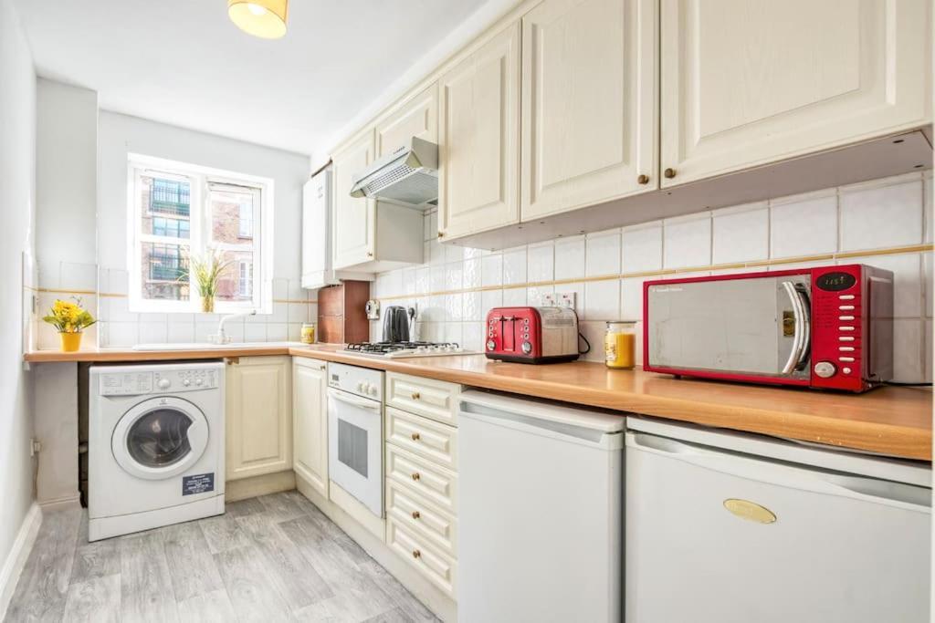 Very Tower Bridge - 2 Bdr - 2 Bath Apartament *