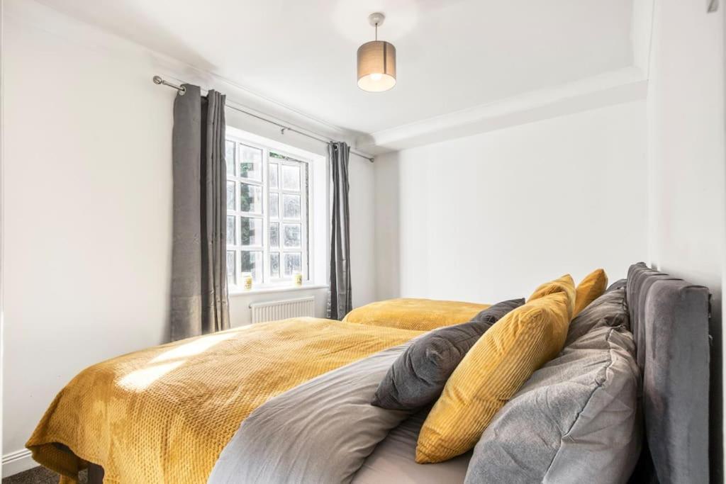 Very Tower Bridge - 2 Bdr - 2 Bath Apartament Londra
