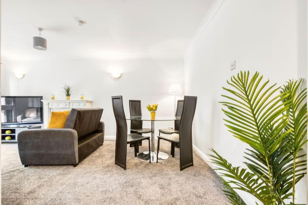 Very Tower Bridge - 2 Bdr - 2 Bath Apartament *